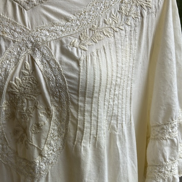 April Cornell Nightgown - Picture 2 of 11